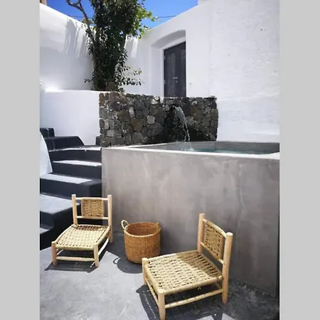 Santorini Folia Cave House With Jacuzzi *